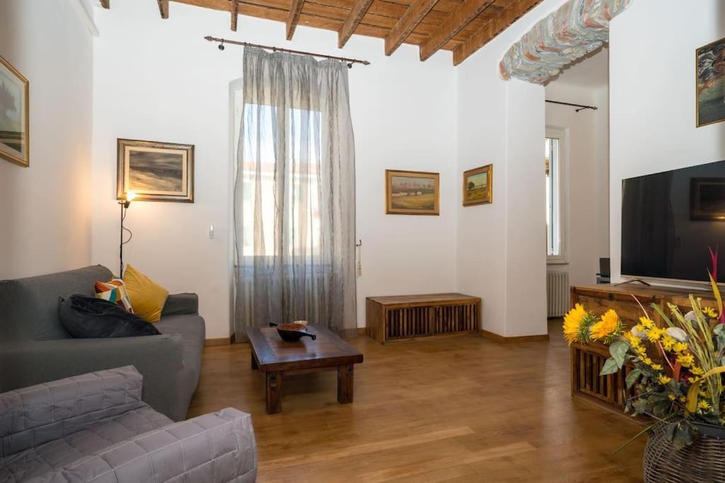 Апартаменты A Casa Di Ce' Специя Экстерьер фото
